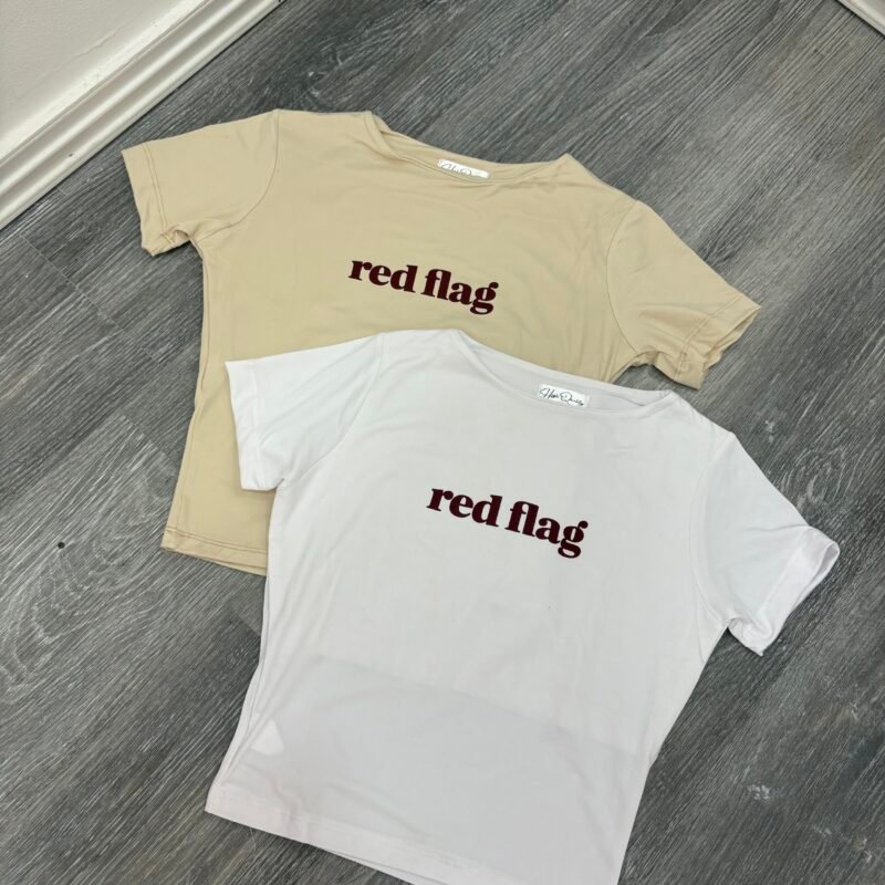 Remera Red Flag